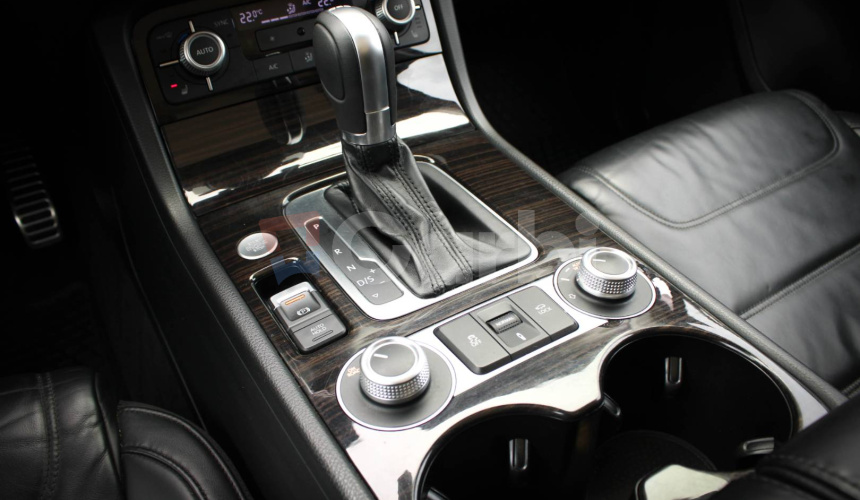 Volkswagen Touareg II 4.2 V8 TDI Premium 4MOTION