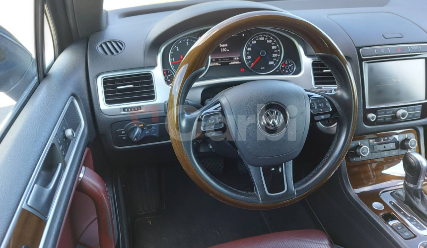 Volkswagen Touareg II 3.0 TDI Executive, 193 kW, 4motion