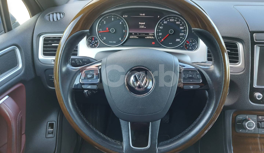 Volkswagen Touareg II 3.0 TDI Executive, 193 kW, 4motion