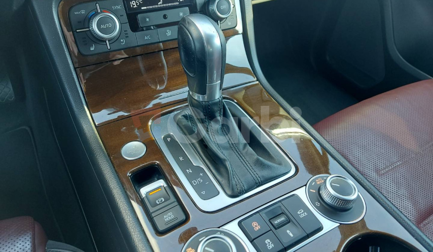 Volkswagen Touareg II 3.0 TDI Executive, 193 kW, 4motion