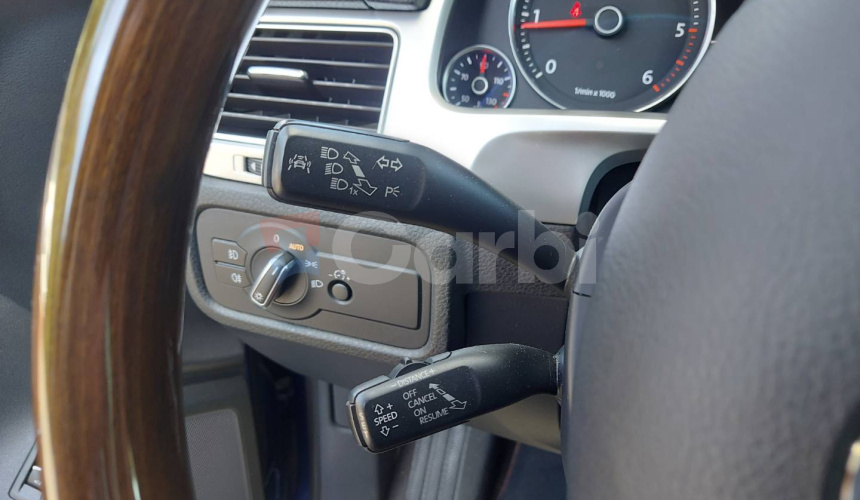 Volkswagen Touareg II 3.0 TDI Executive, 193 kW, 4motion