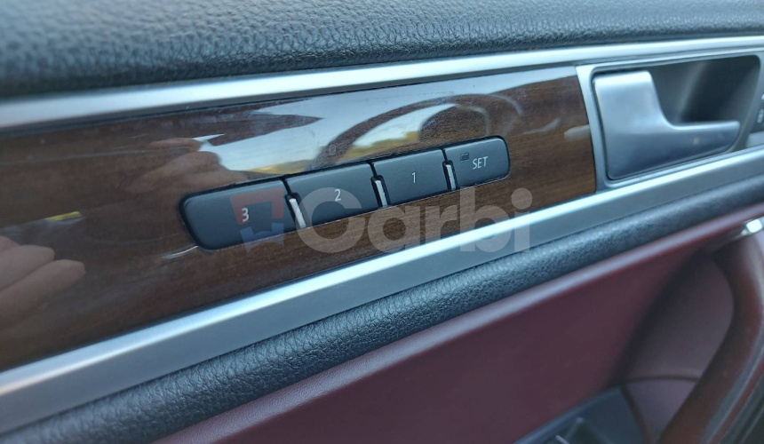 Volkswagen Touareg II 3.0 TDI Executive, 193 kW, 4motion