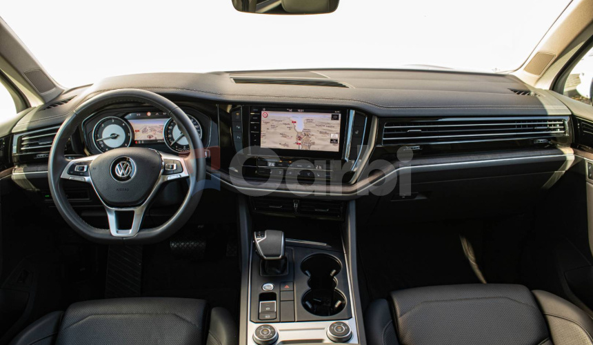 Volkswagen Touareg 3.0 V6 TDI 170 kW Matrix, Vzduch, Masáž