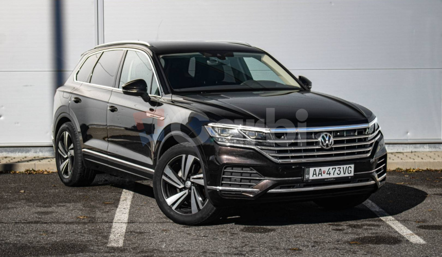 Volkswagen Touareg 3.0 V6 TDI 170 kW Matrix, Vzduch, Masáž
