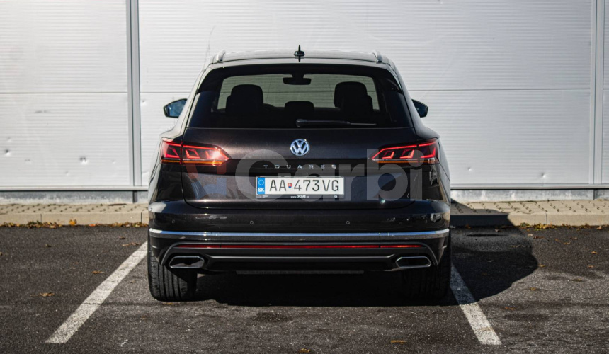 Volkswagen Touareg 3.0 V6 TDI 170 kW Matrix, Vzduch, Masáž