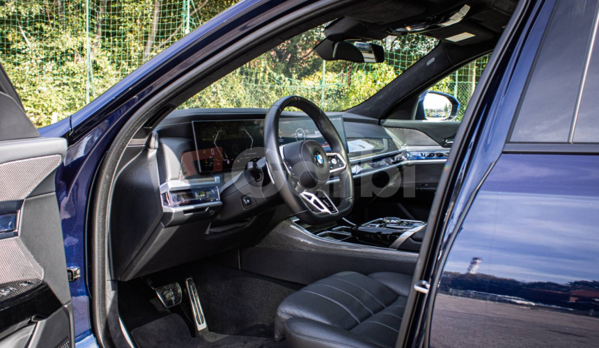 BMW Rad 7 740d xDrive M Sport PRO v záruke, Webasto, Bowers &amp; Wilkins, natáčanie nápravy