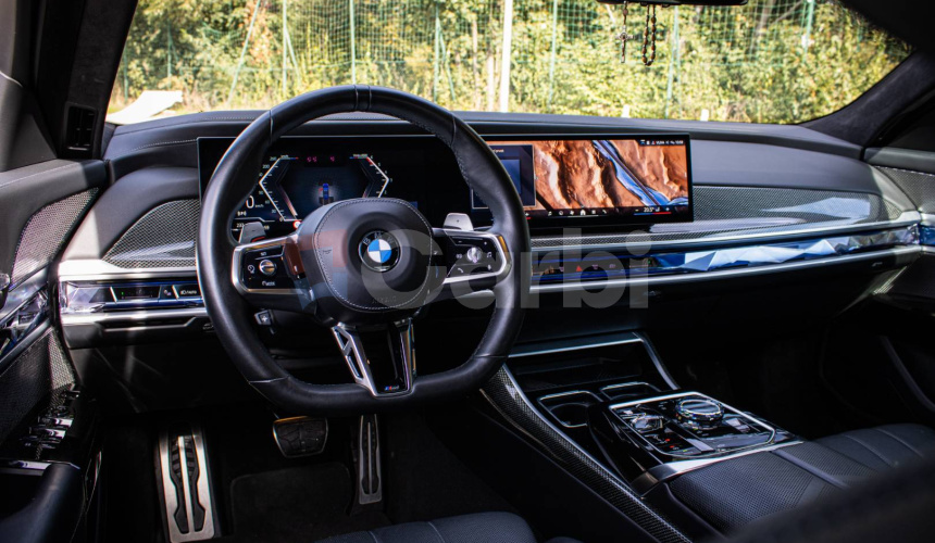 BMW Rad 7 740d xDrive M Sport PRO v záruke, Webasto, Bowers &amp; Wilkins, natáčanie nápravy