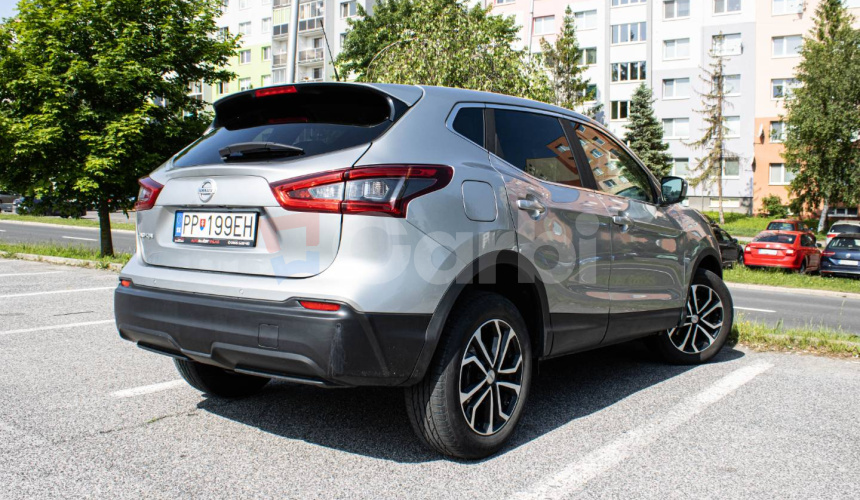 Nissan Qashqai DIG-T 140 N-Connecta