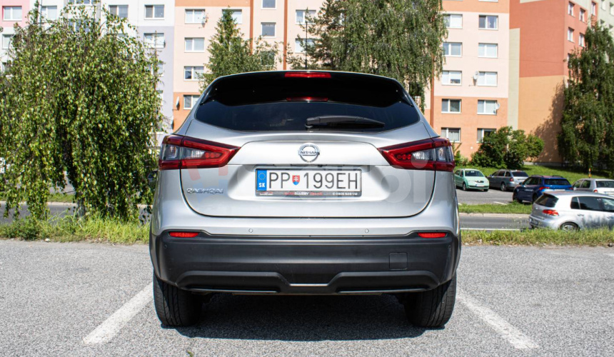 Nissan Qashqai DIG-T 140 N-Connecta