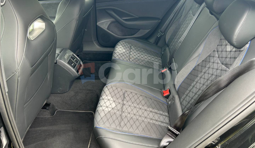 Volkswagen Passat Variant R-Line 2.0 TDI DSG 110KW Black Edition