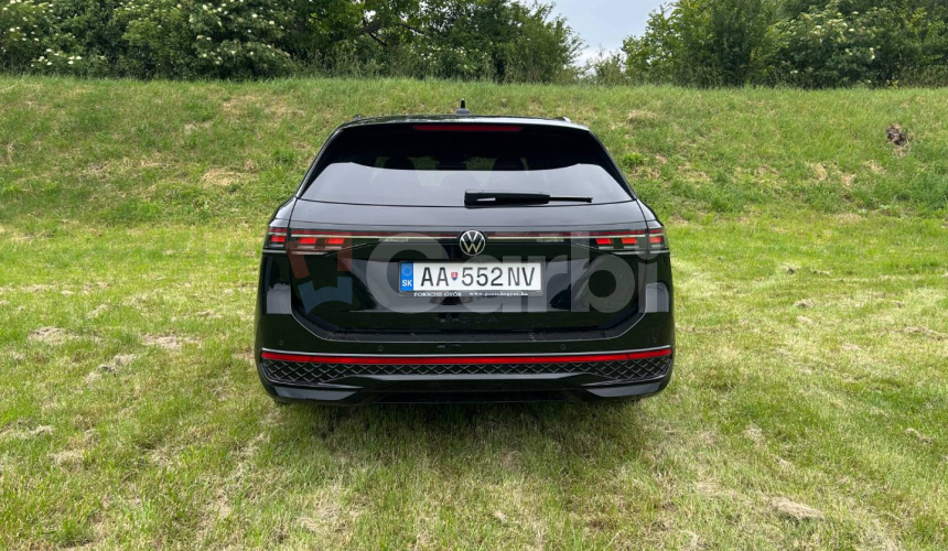 Volkswagen Passat Variant R-Line 2.0 TDI DSG 110KW Black Edition