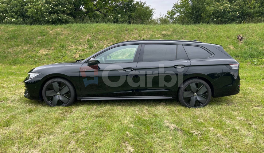 Volkswagen Passat Variant R-Line 2.0 TDI DSG 110KW Black Edition