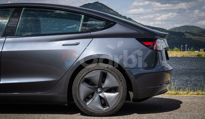 Tesla Model 3 Long Range 4x4 Premium Sound, ťažné, nelakované, DPH