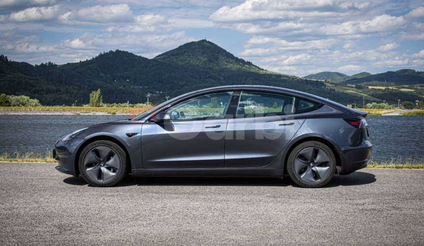 Tesla Model 3 Long Range 4x4 Premium Sound, ťažné, nelakované, DPH