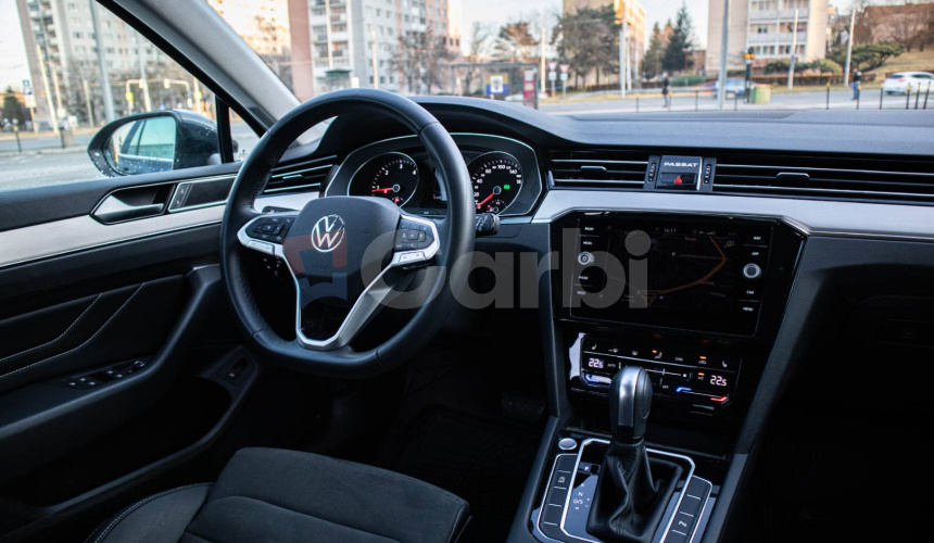 Volkswagen Passat Variant 2.0 TDI EVO Elegance DSG