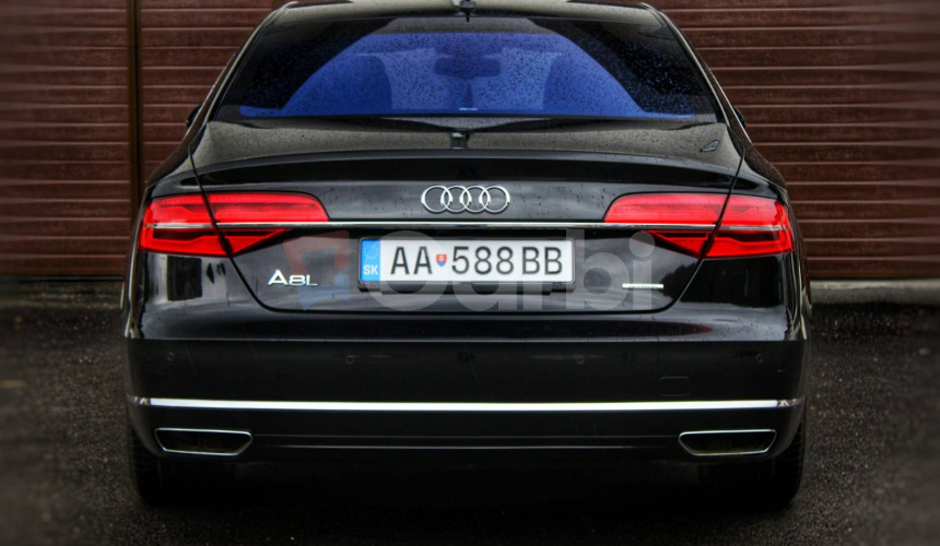 Audi A8 3.0 TDI V6 DPF clean diesel quattro tiptronic