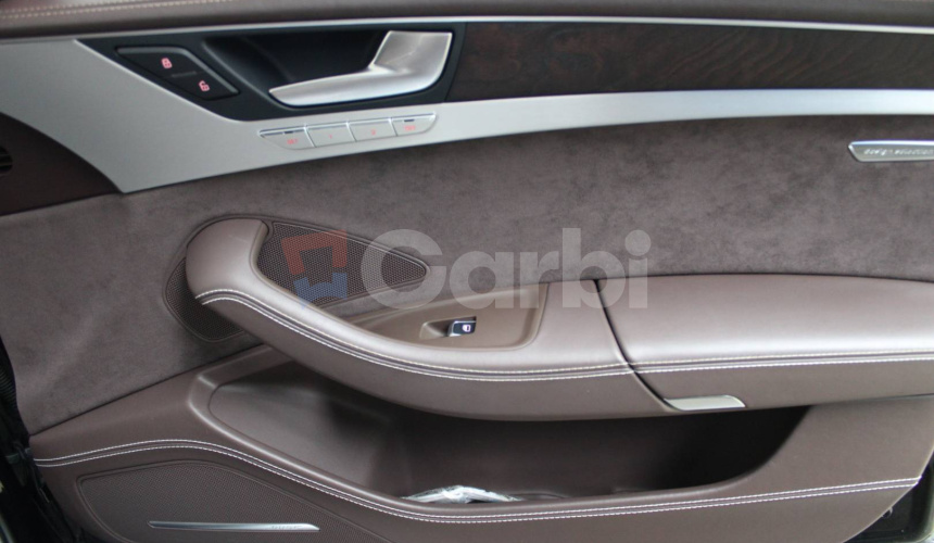 Audi A8 3.0 TDI V6 DPF clean diesel quattro tiptronic
