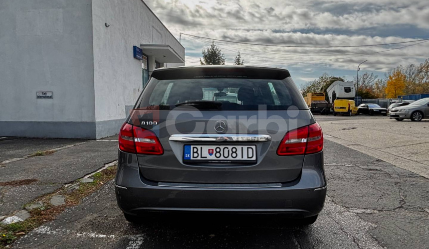 Mercedes-Benz B trieda 180 A/T