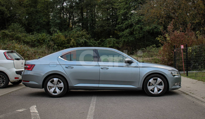 Škoda Superb 2.0 TDI Ambition DSG EU6