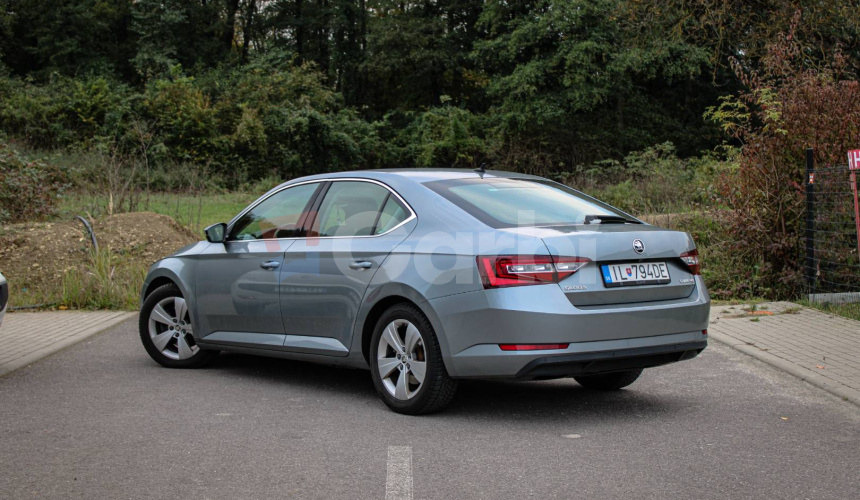 Škoda Superb 2.0 TDI Ambition DSG EU6