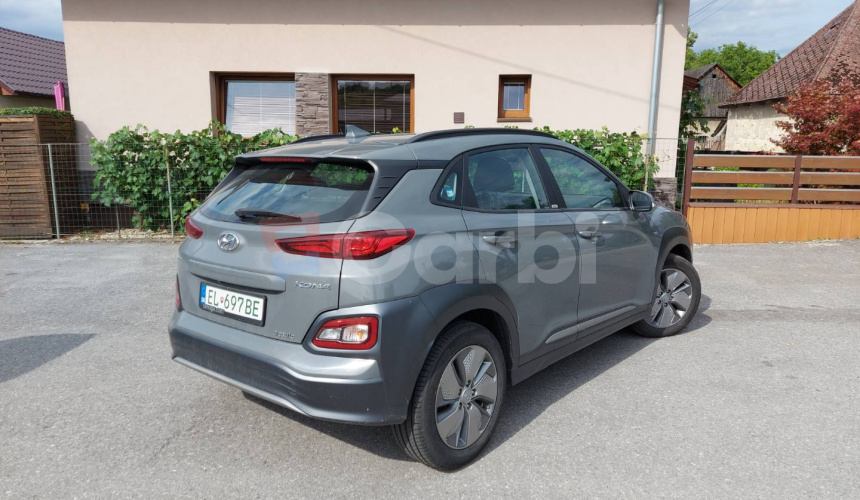 Hyundai Kona Electric 100