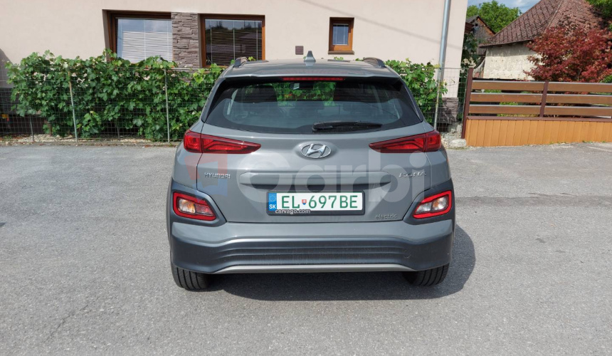Hyundai Kona Electric 100