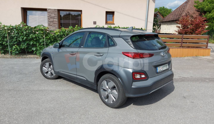 Hyundai Kona Electric 100