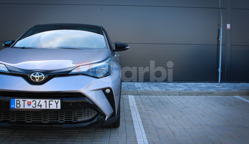 Toyota C-HR Hybrid GR Sport e‑CVT SR vozidlo