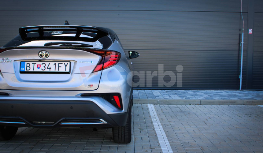 Toyota C-HR Hybrid GR Sport e‑CVT SR vozidlo