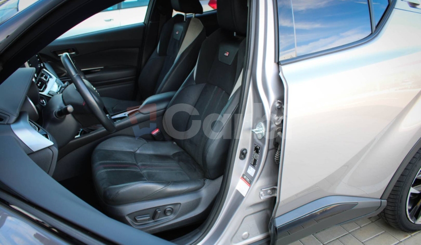 Toyota C-HR Hybrid GR Sport e‑CVT SR vozidlo