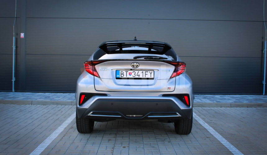 Toyota C-HR Hybrid GR Sport e‑CVT SR vozidlo