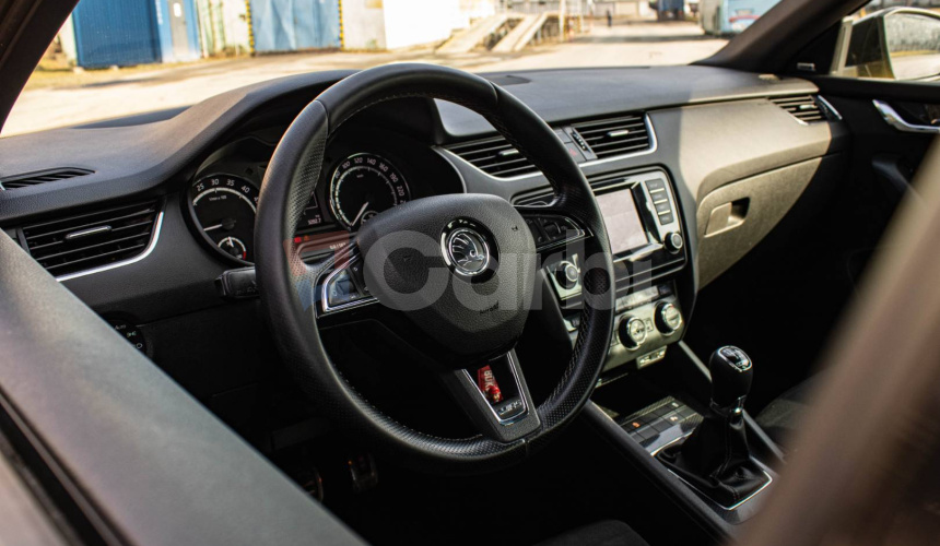 Škoda Octavia Combi 2.0 TDI DPF RS