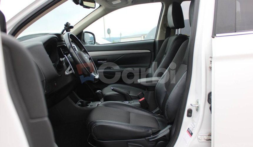 Mitsubishi Outlander 2.2 DI-D Instyle A/T