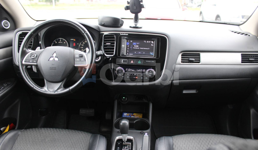 Mitsubishi Outlander 2.2 DI-D Instyle A/T