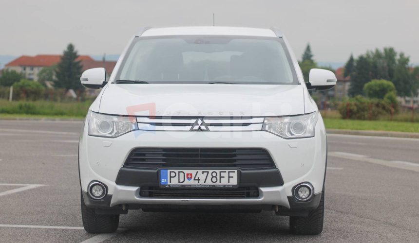 Mitsubishi Outlander 2.2 DI-D Instyle A/T