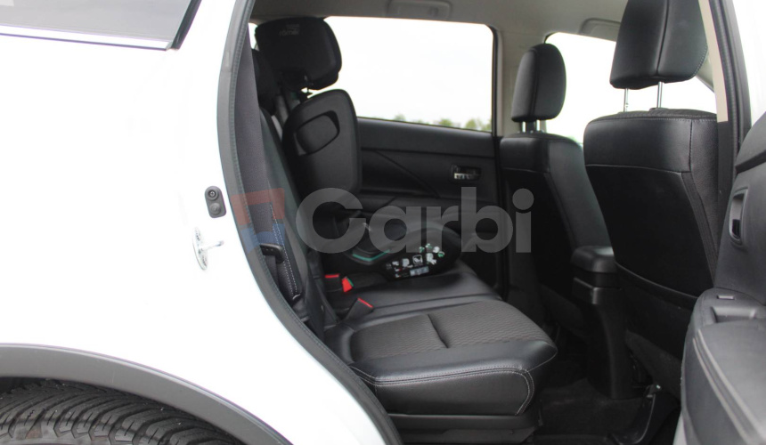 Mitsubishi Outlander 2.2 DI-D Instyle A/T