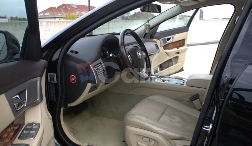 Jaguar XF 3.0D S V6 Luxury