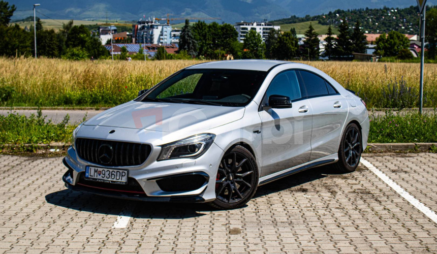 Mercedes-Benz CLA Kupé 45 AMG 4matic