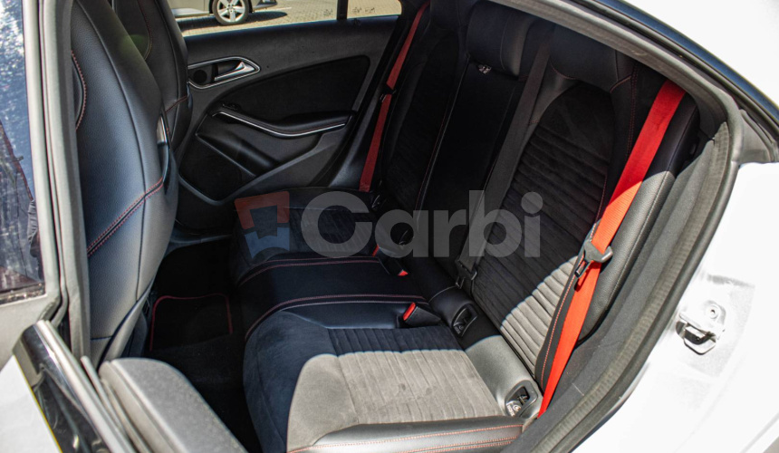 Mercedes-Benz CLA Kupé 45 AMG 4matic