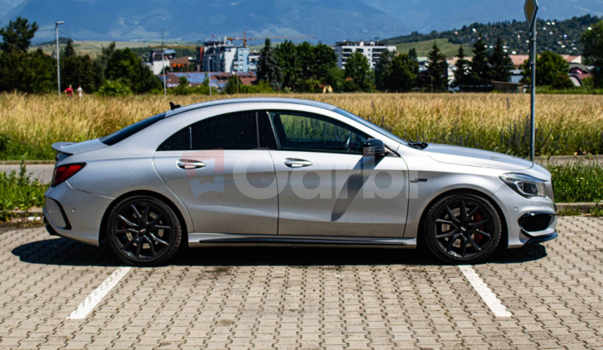 Mercedes-Benz CLA Kupé 45 AMG 4matic