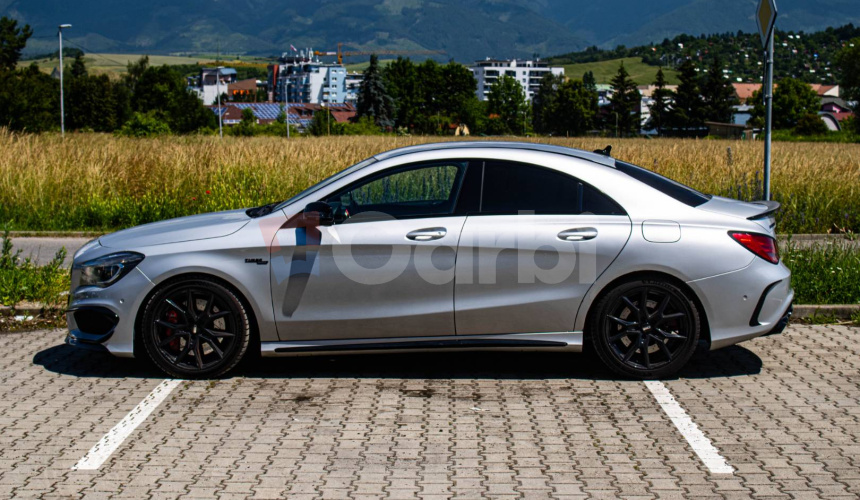 Mercedes-Benz CLA Kupé 45 AMG 4matic