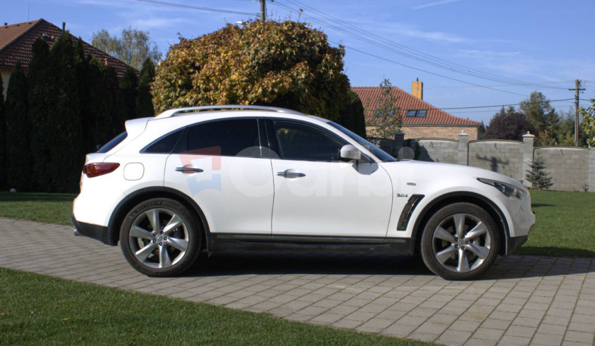 Infiniti QX70 3.0D Premium 175kw AT7