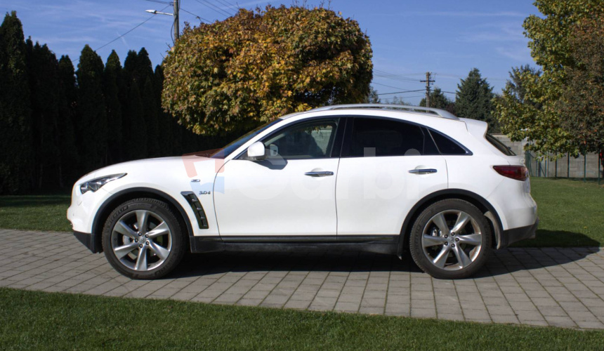 Infiniti QX70 3.0D Premium 175kw AT7