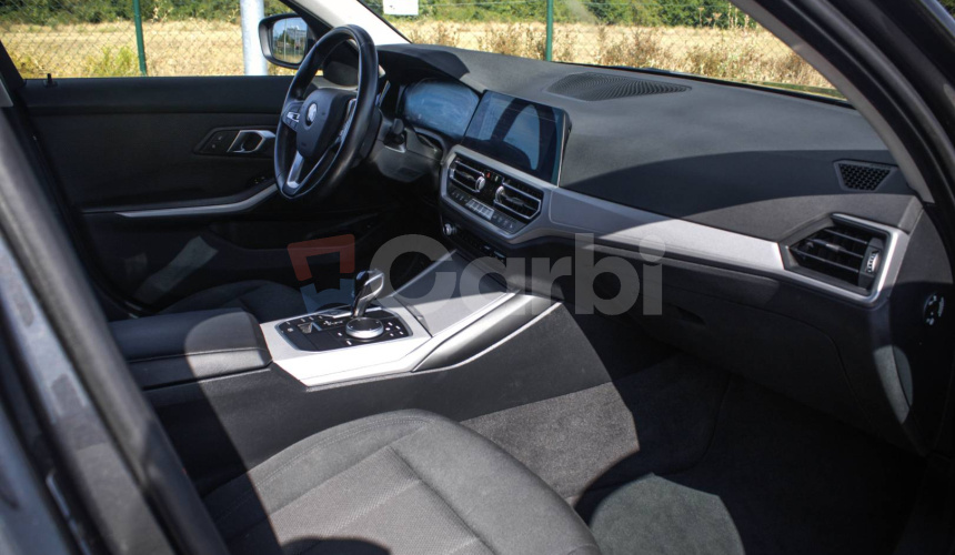 BMW Rad 3 Touring 318d mHEV A/T