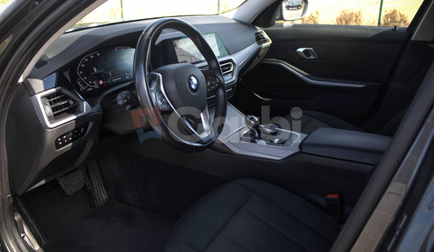 BMW Rad 3 Touring 318d mHEV A/T