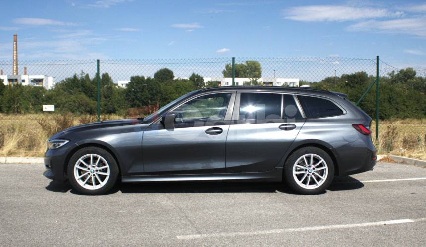 BMW Rad 3 Touring 318d mHEV A/T