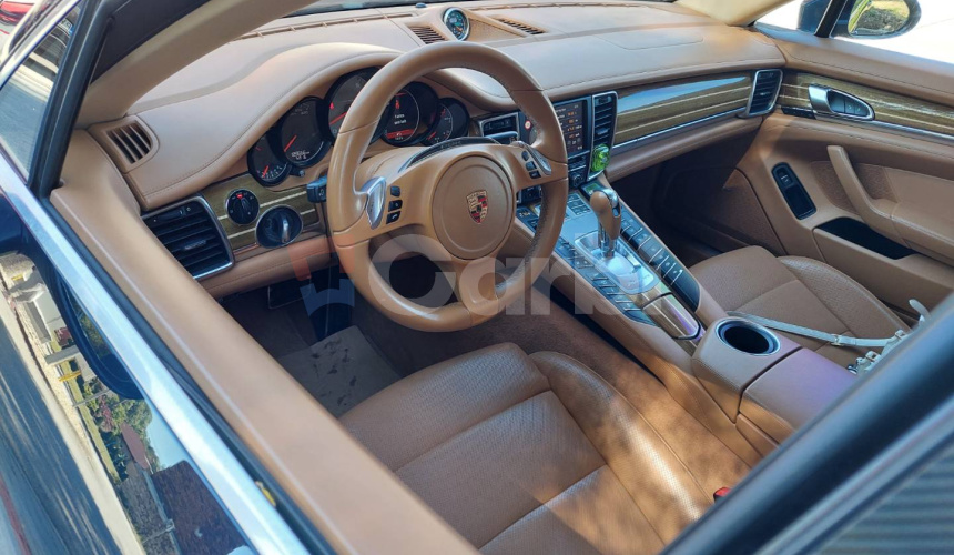 Porsche Panamera S