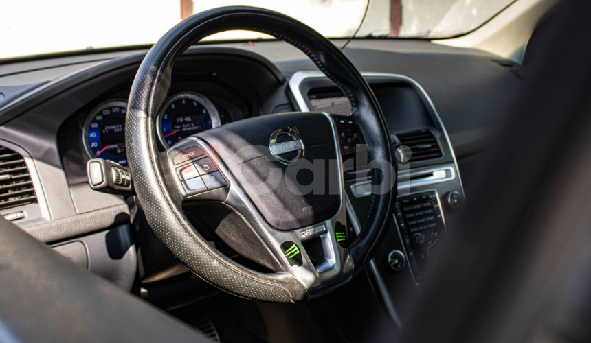 Volvo XC60 T-6 304k AWD R-Design Geartronic