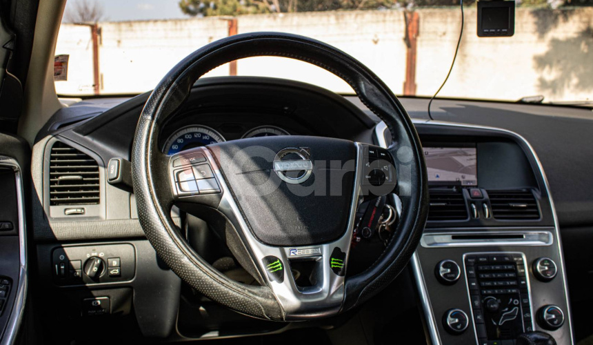 Volvo XC60 T-6 304k AWD R-Design Geartronic