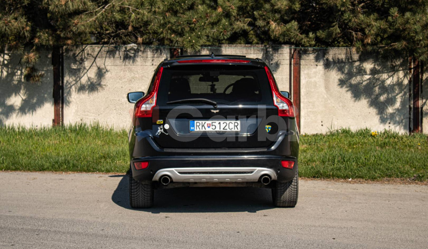 Volvo XC60 T-6 304k AWD R-Design Geartronic